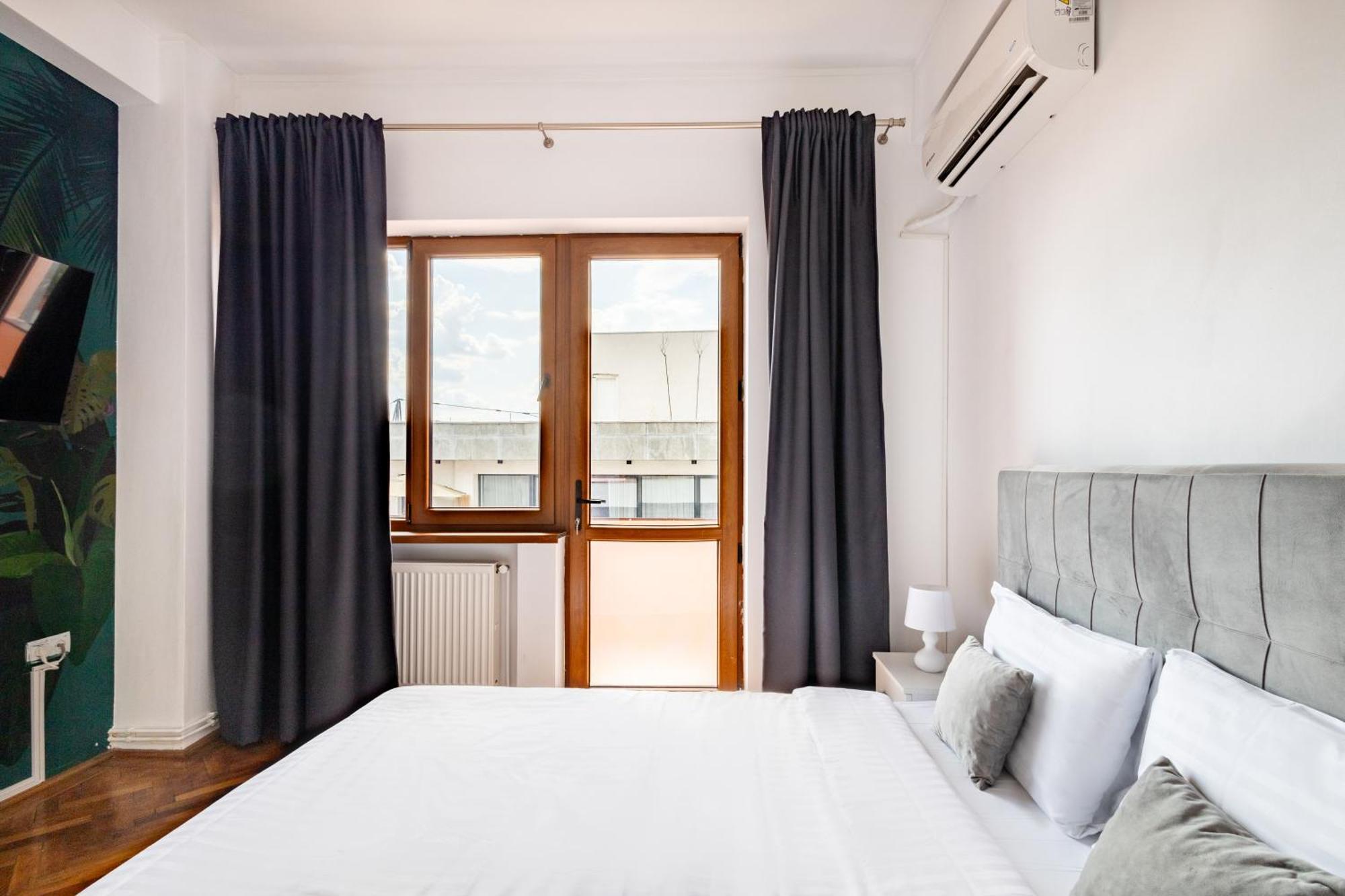 Downtown Victoria Apartments By Citybookings Bucarest Exterior foto