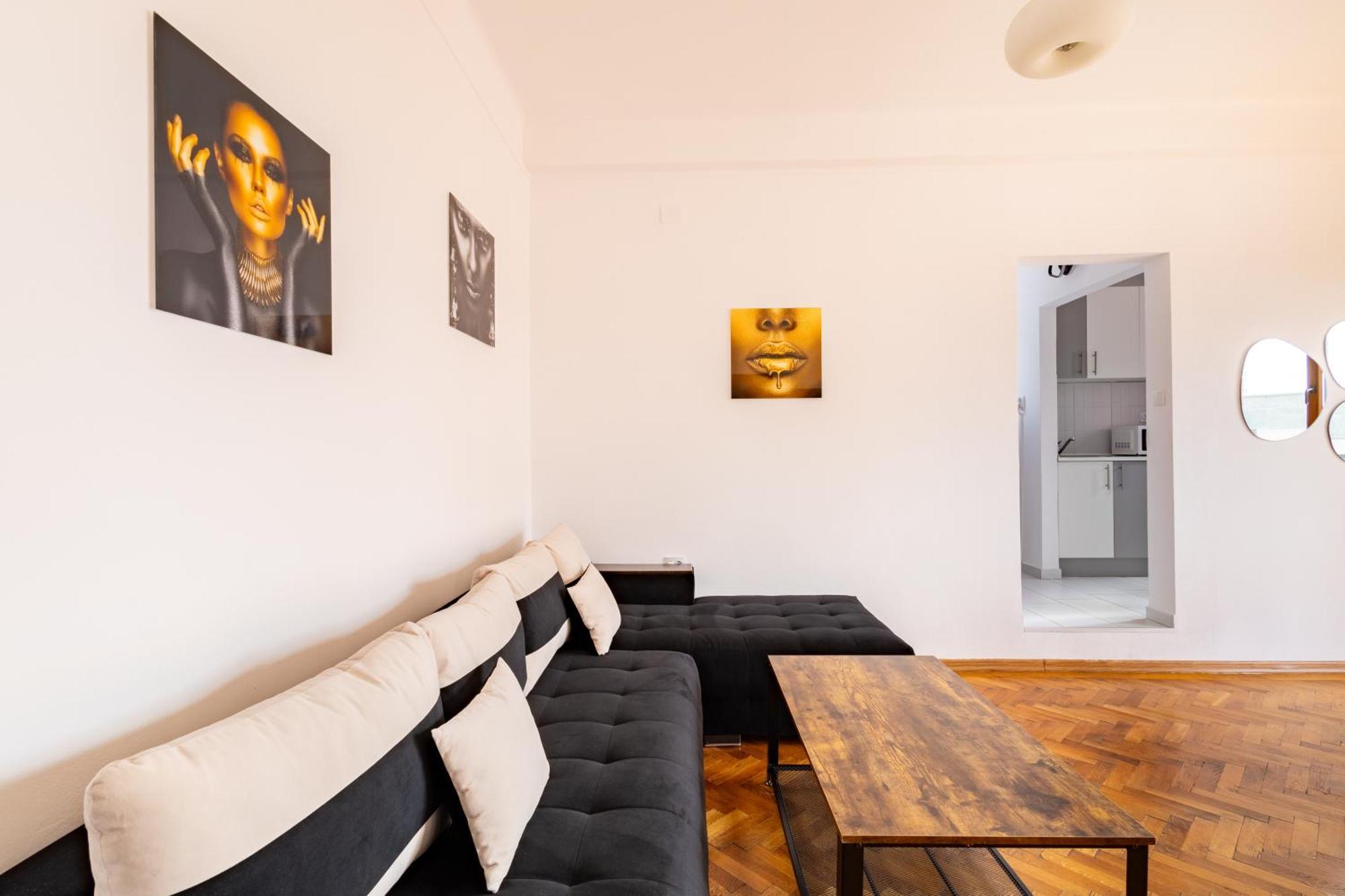 Downtown Victoria Apartments By Citybookings Bucarest Exterior foto